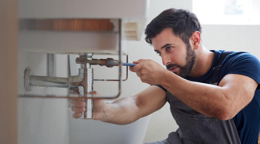 Faucet aerator cleaning/replacement in Redfox, KY